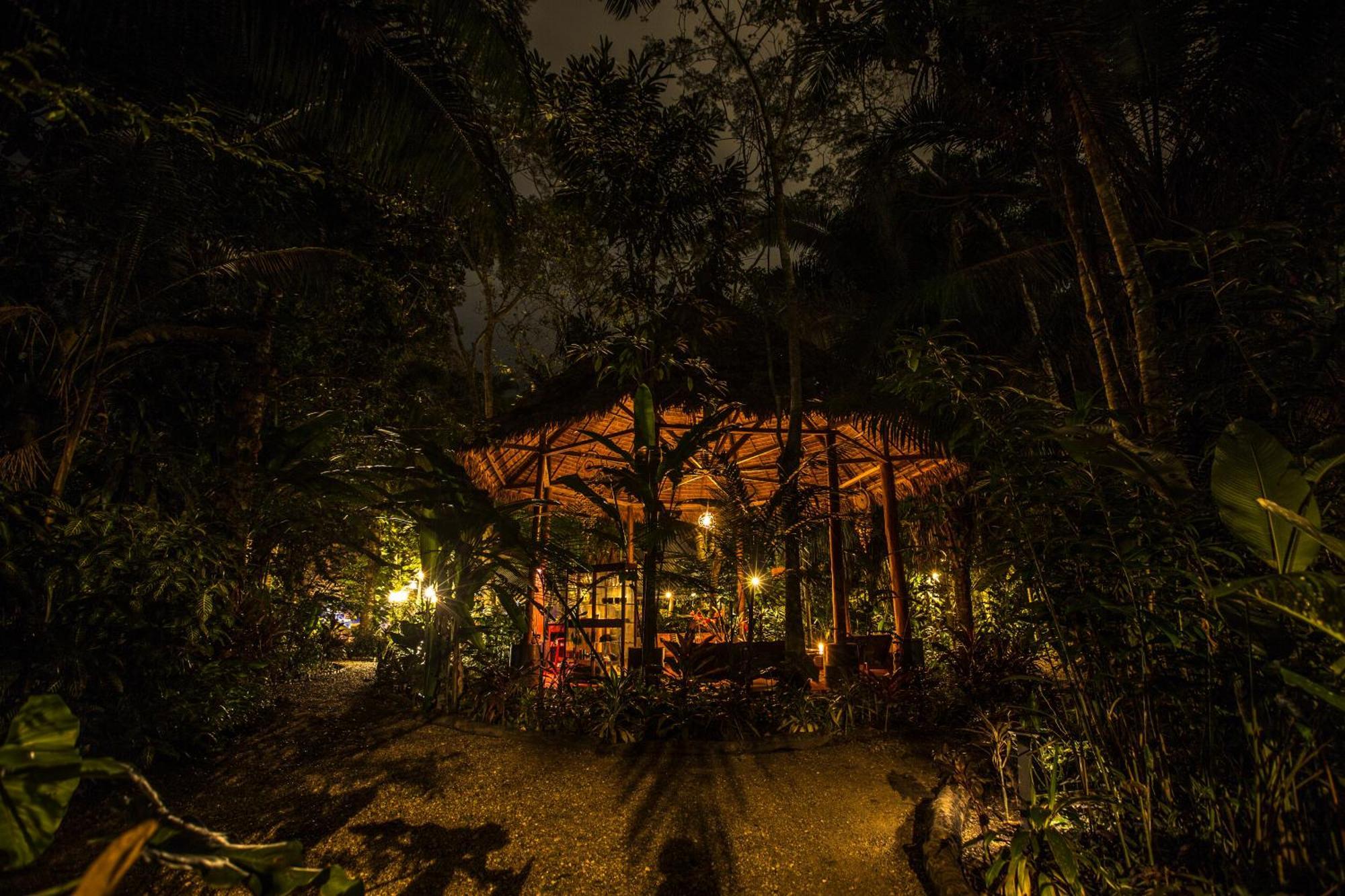 Kapievi Ecovillage Puerto Maldonado Esterno foto