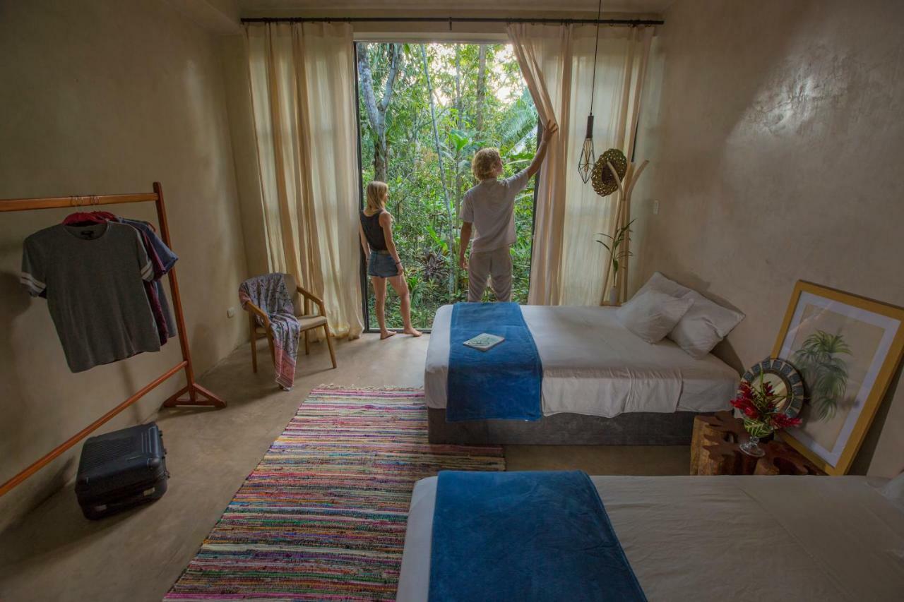 Kapievi Ecovillage Puerto Maldonado Esterno foto